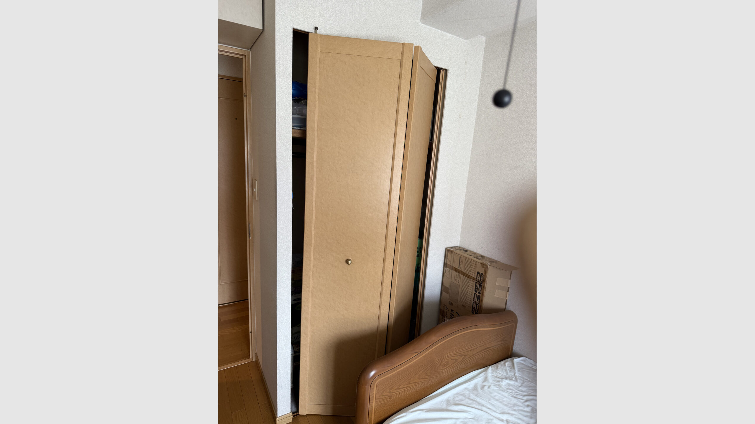 クローゼット扉の修理工事