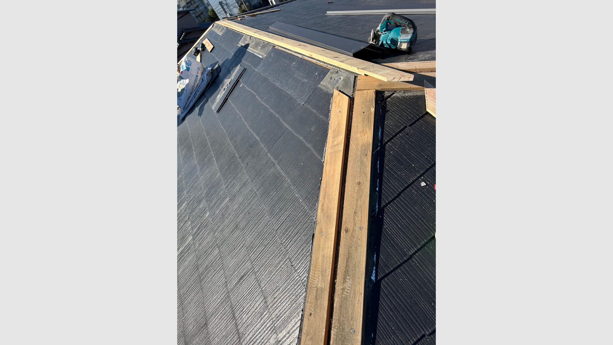 屋根板金工事（雨漏り修繕）