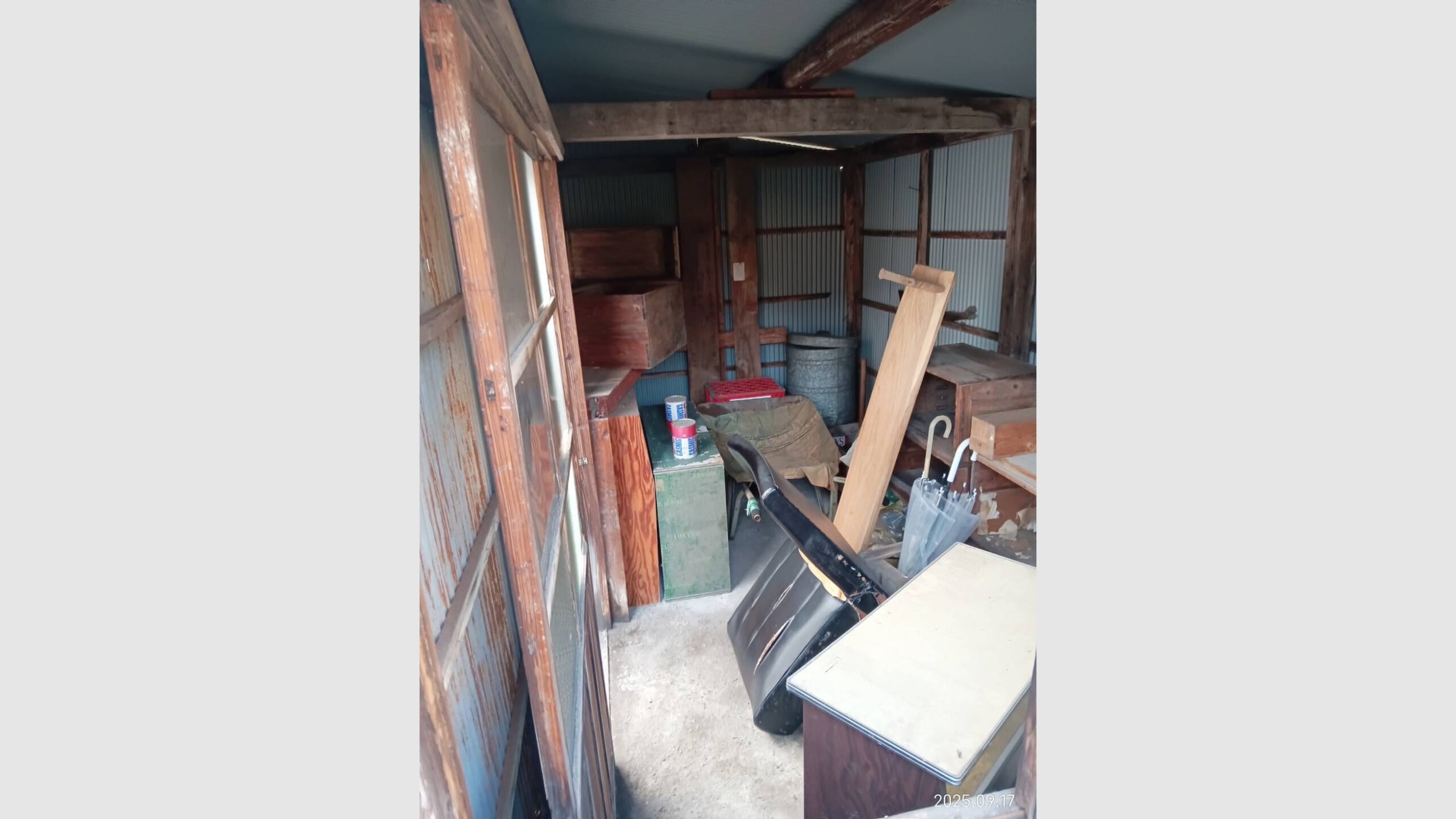 木造倉庫撤去とカーポート波板の張り替え工事