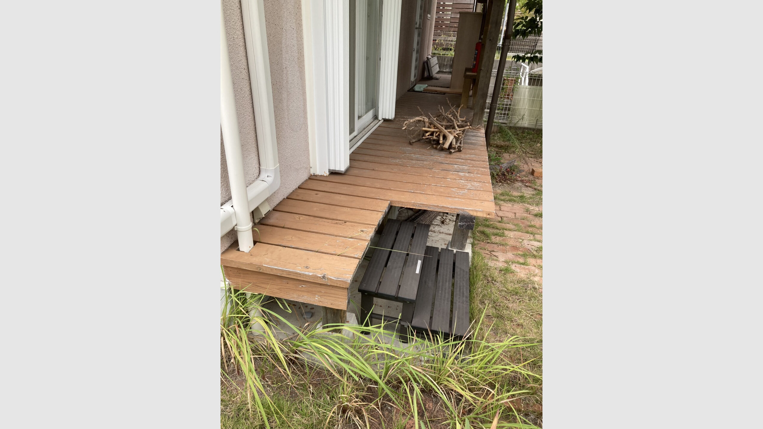 ウッドデッキおよび目隠しフェンスの解体工事