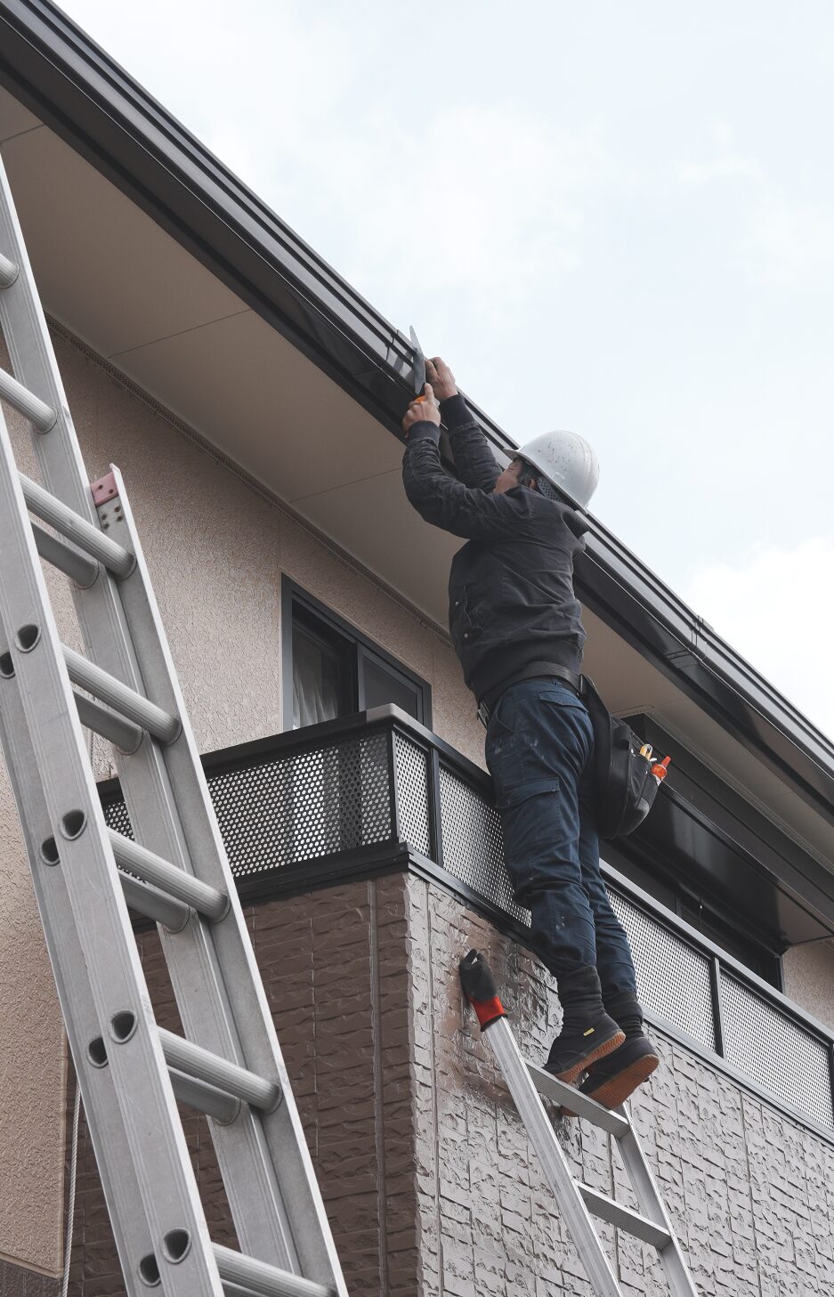 2階の雨樋の部分交換工事