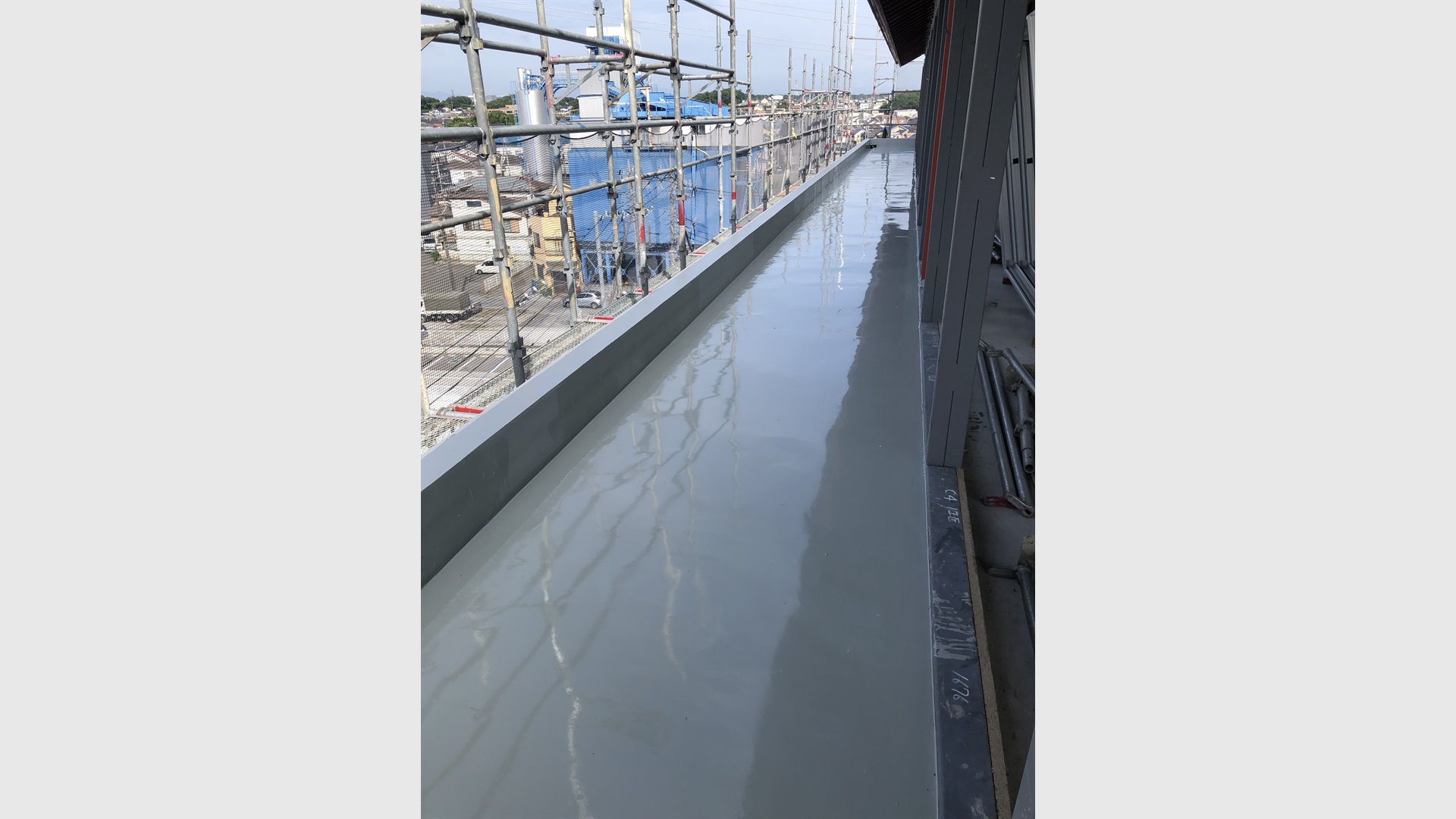 工場のベランダ部分のウレタン防水塗装