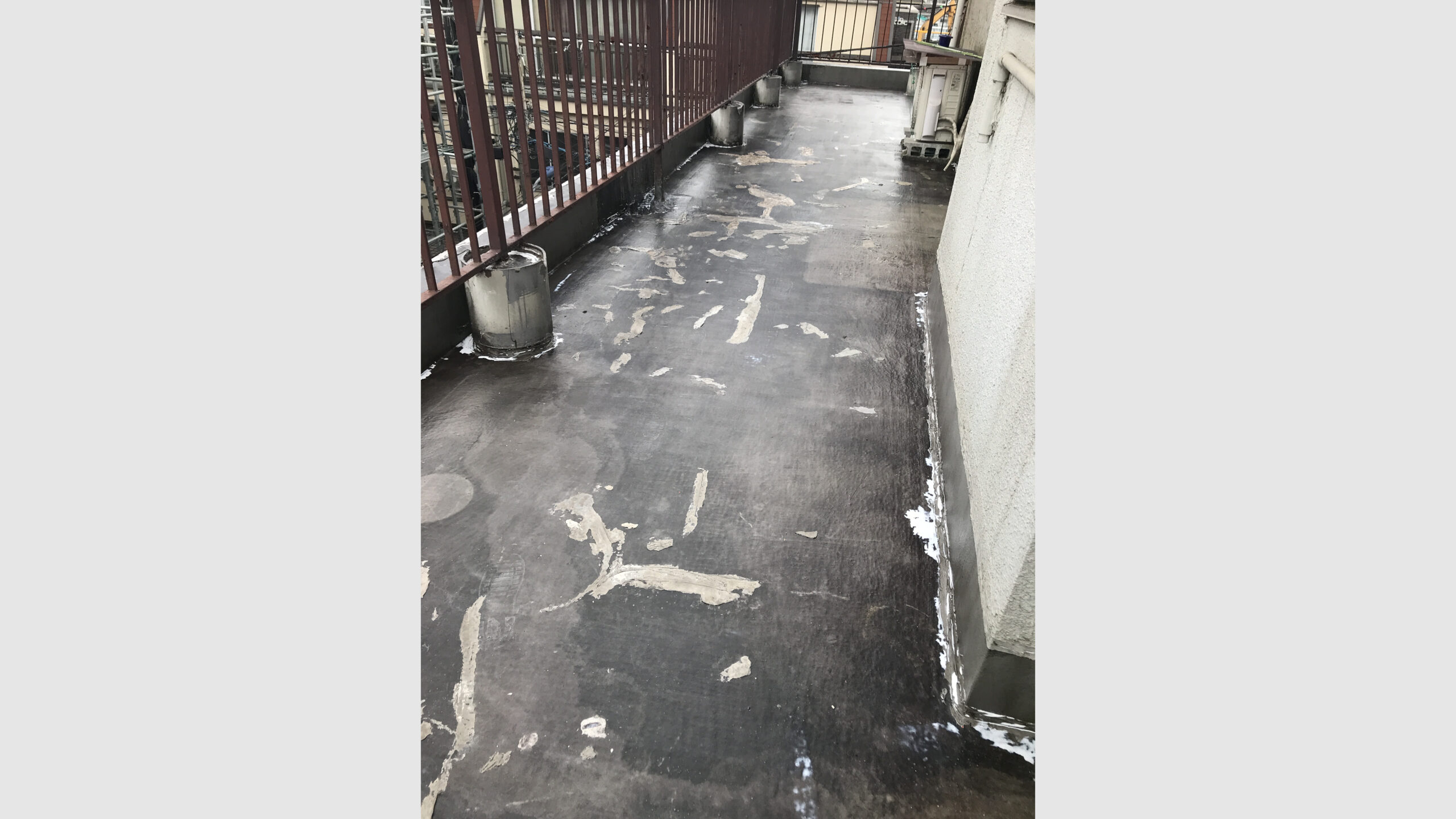 ベランダの防水塗装工事