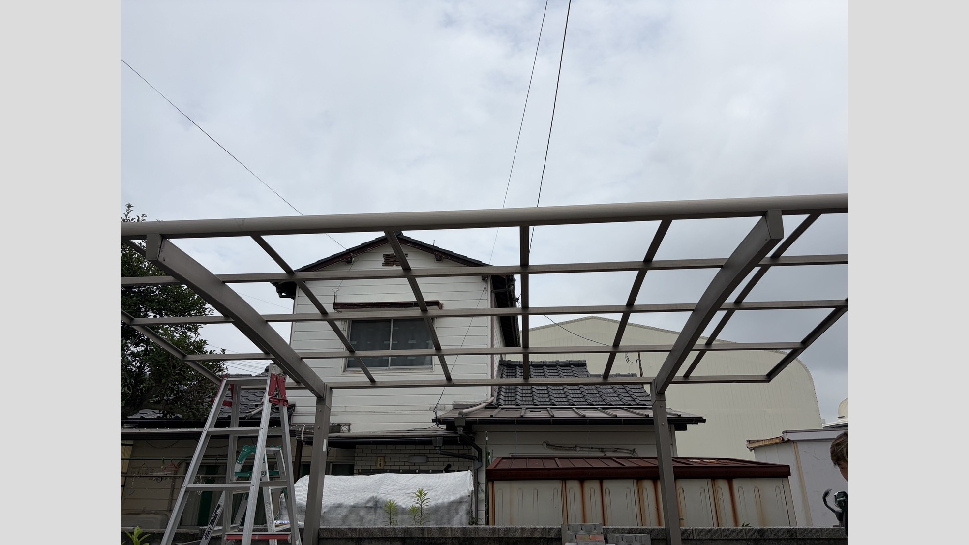 カーポート屋根の全面張り替え+高さ変更工事