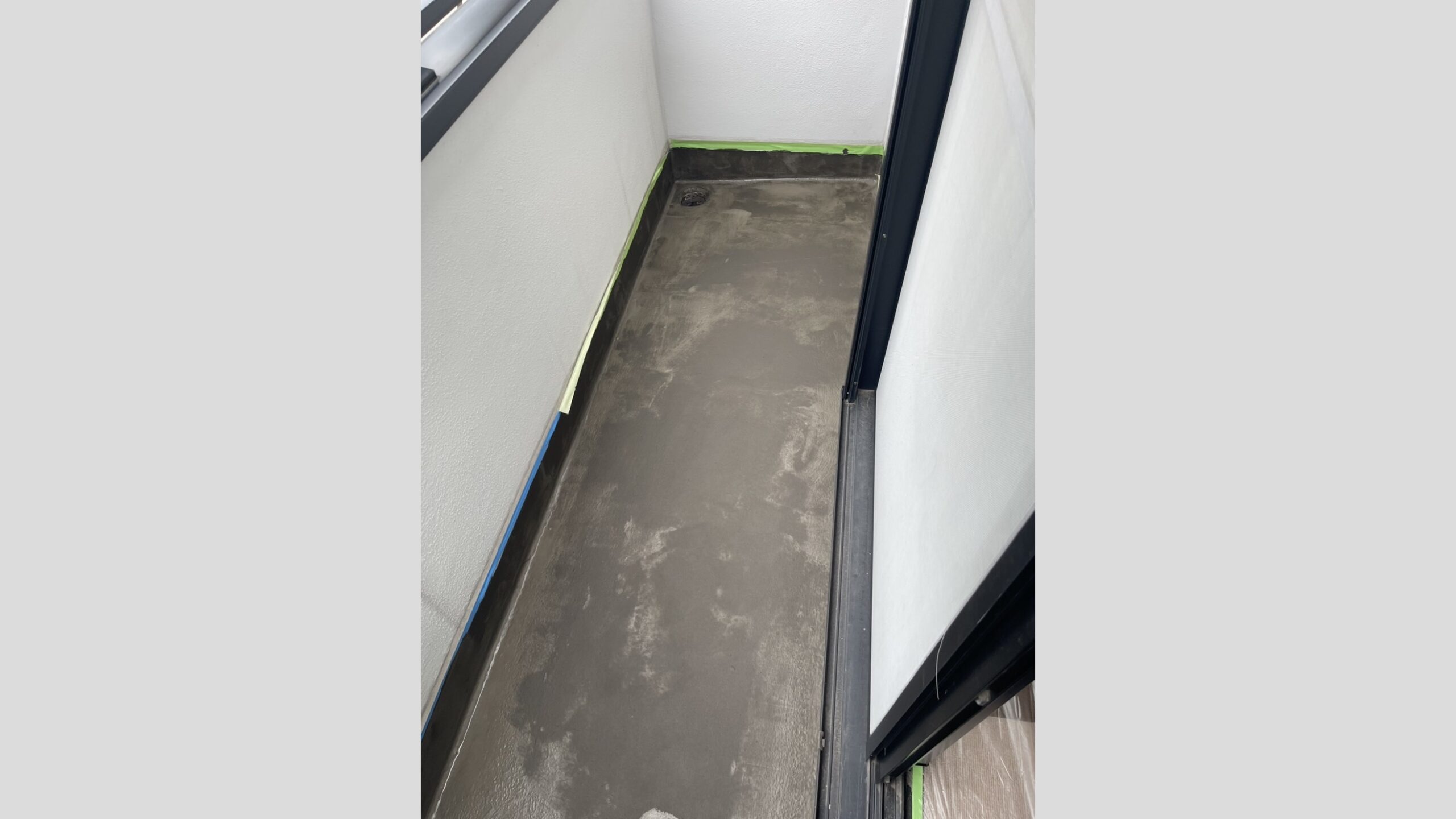 ベランダの防水塗装工事
