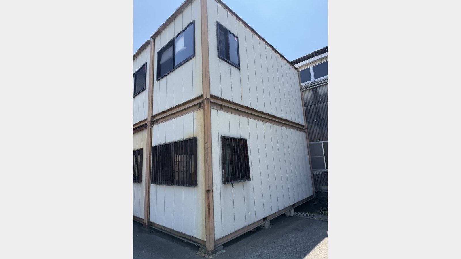 2階建て大型プレハブの解体工事